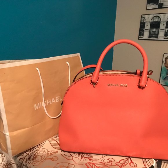 Michael Kors Peach Satchel - Picture 2 of 7